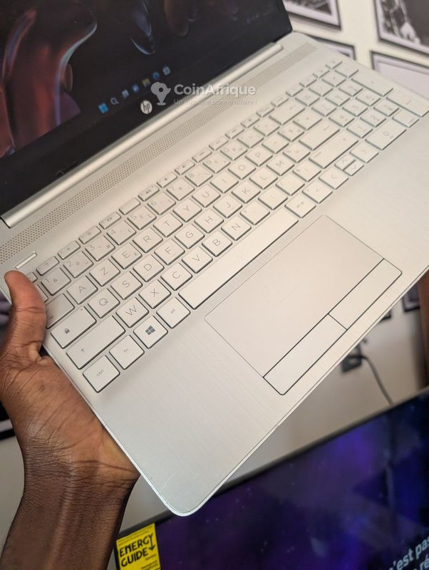 HP Pavilion 15 - Intel i5 8ème gen, SSD, RAM 8GB